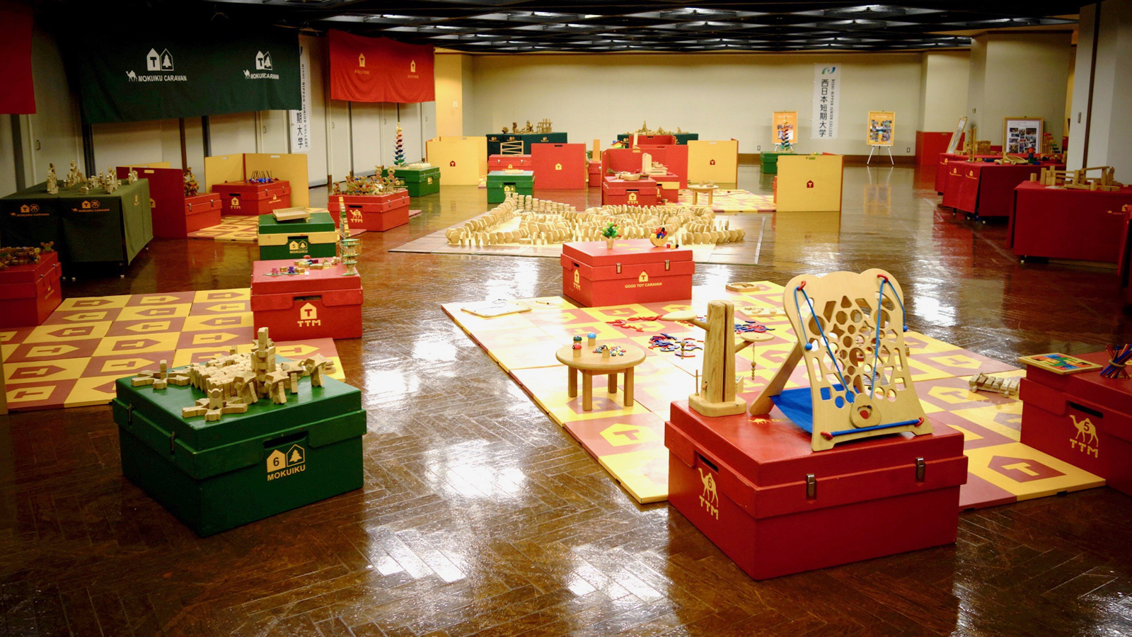 大学が取り組む「木のおもちゃと木育」～福岡県福岡市